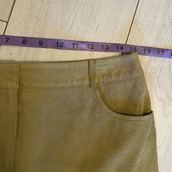 Vintage light olive green suede midi skirt - Picture 6 of 8